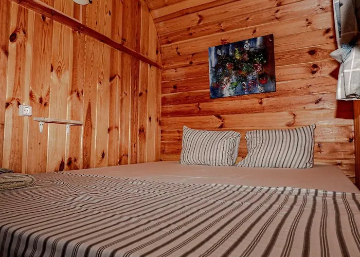 Hotel Camping Montana Roja