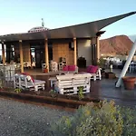 Camping Montana Roja אל מדאנו