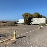 Camping Montana Roja אל מדאנו